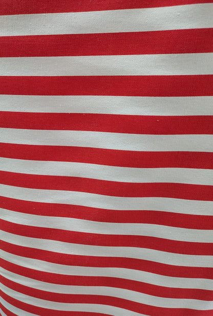 609-10-1 GARTENTABLETT OVAL MIT ZWEI Griffen UND STOFF/FOLIE