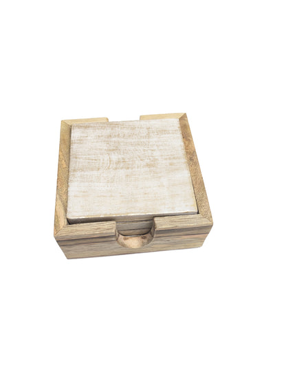 8021-06-0 VIER UNTERSETZER FÜR GLÄSER viereckig MIT MOTIV GOLD/WEISS